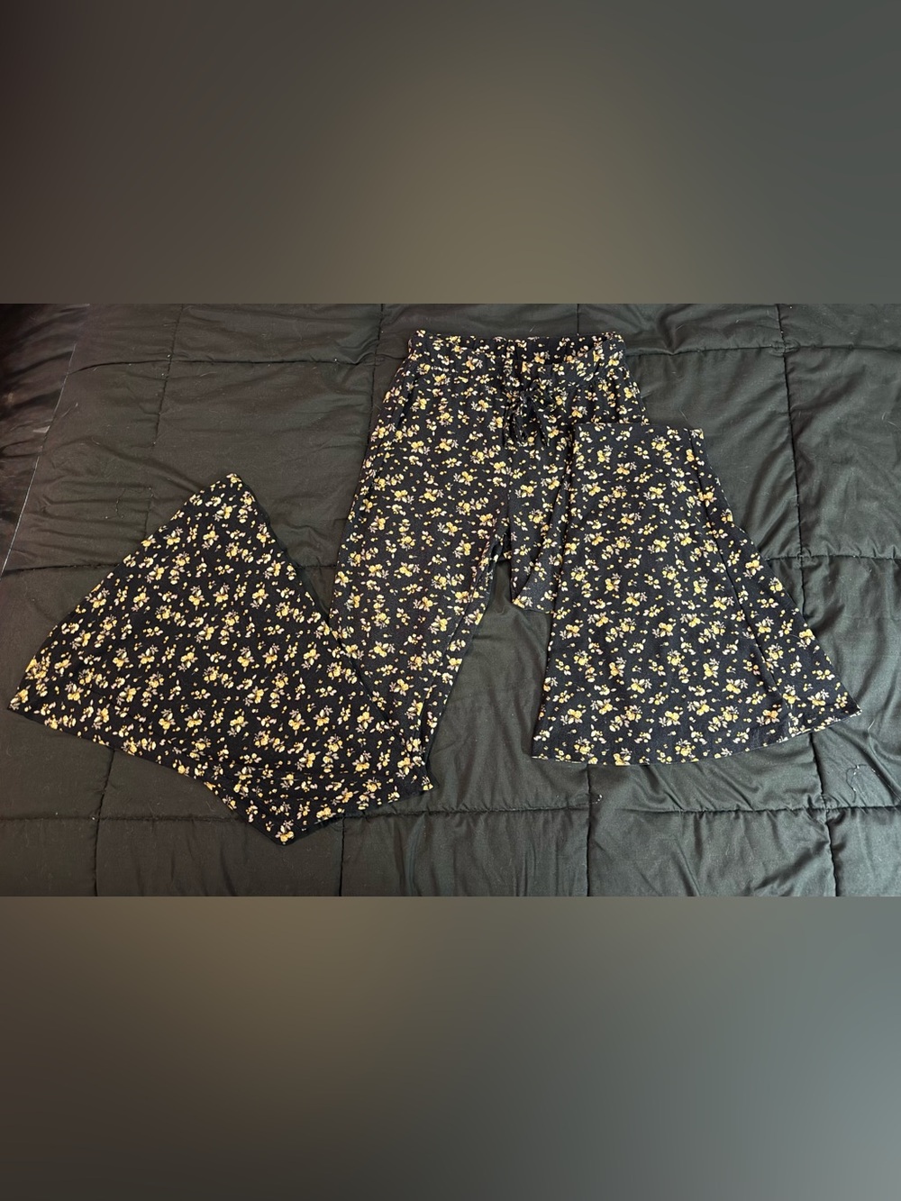 Women's Floral Wide-Leg leggings